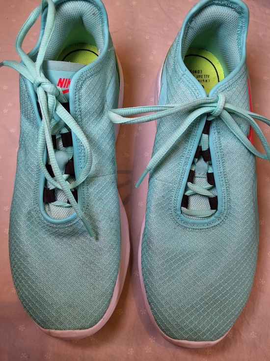 Nike Shoes - Nike Turquoise Running Sneakers